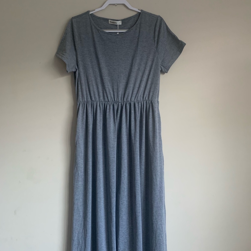Long gray maxi dress with pockets